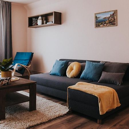Lotus Apartman Appartement Odorheiu Secuiesc Buitenkant foto